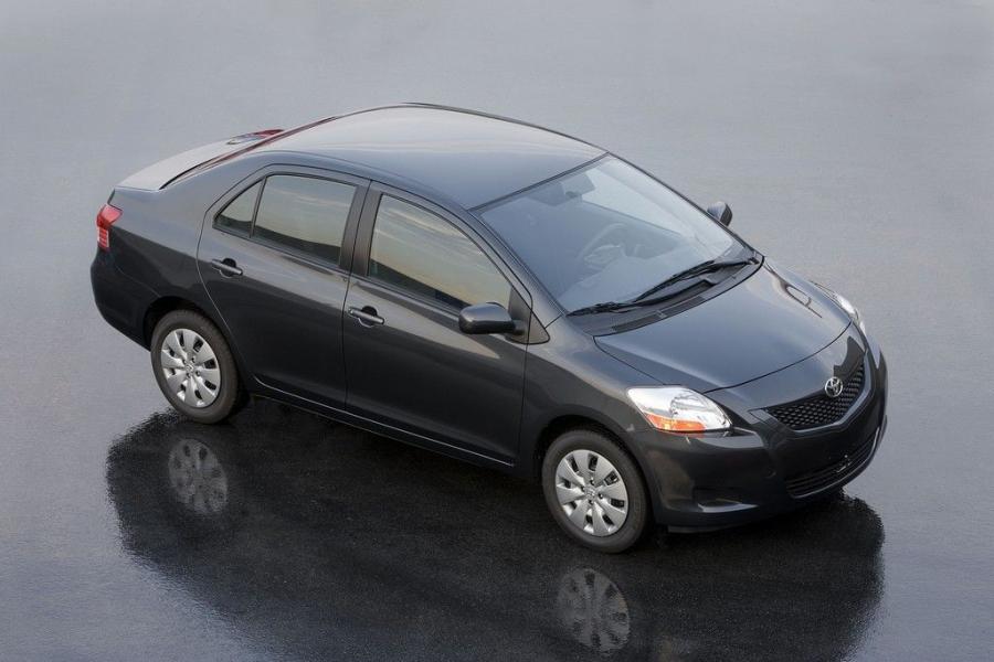  Toyota Yaris 2009 года  (фото 34 из 59)